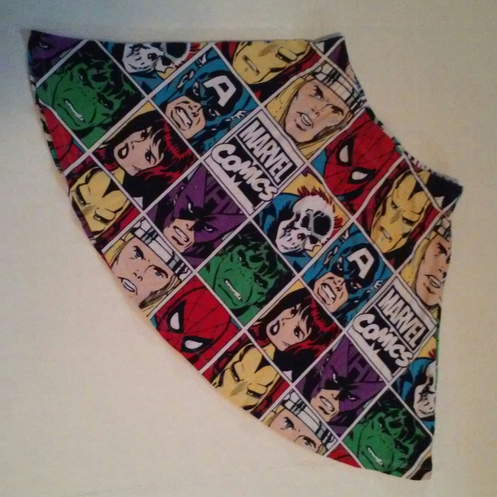 *HP* Marvel Comics skirt Size XS Circle - Picture 3 of 3